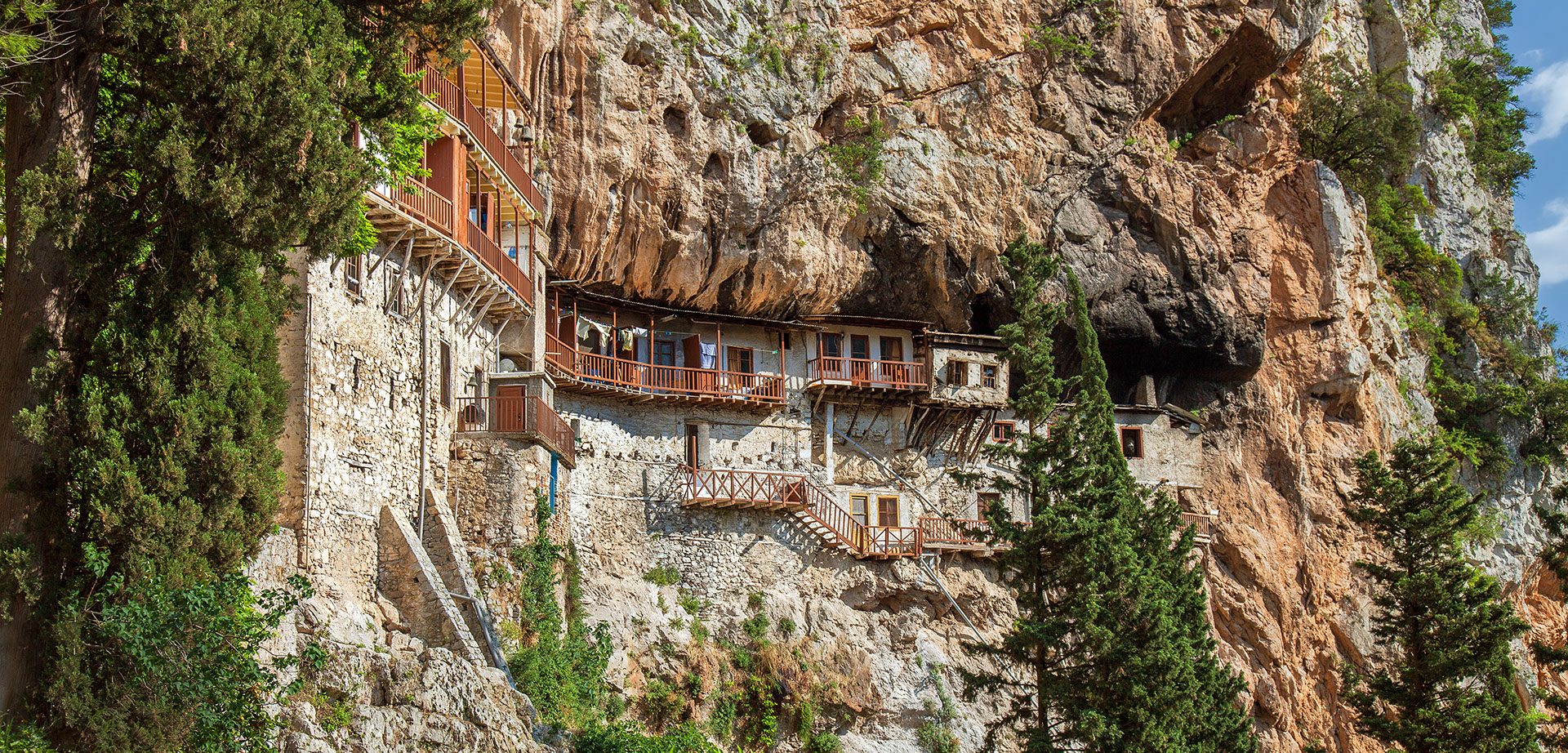 Hike the Menalon Trail [7days]